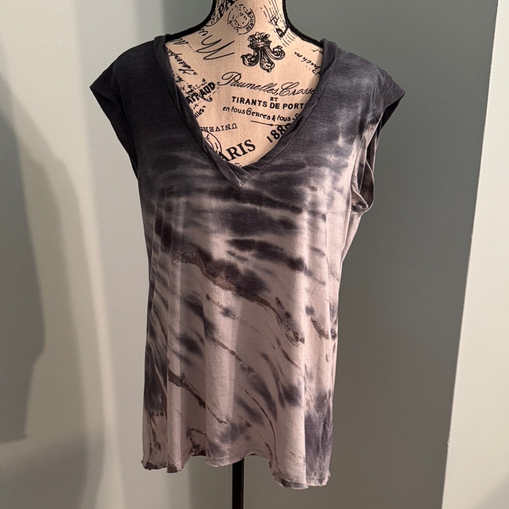 Women's Tie-Dye V-Neck Top